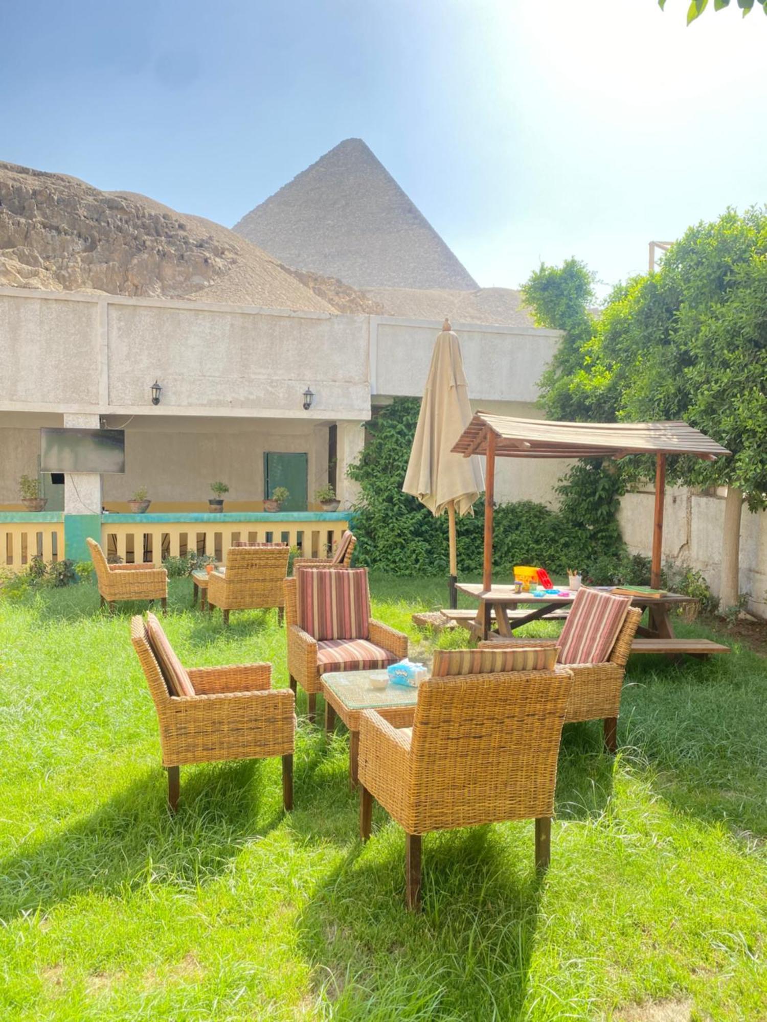 The Grand Pyramids View Hotel Kafret el-Gabal エクステリア 写真